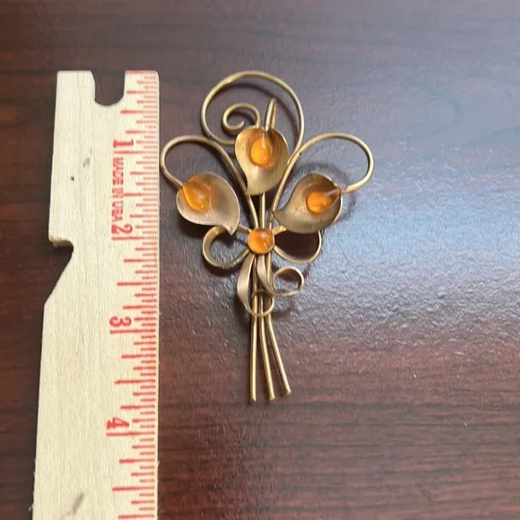 Vintage Flower Brooch. - Picture 5 of 6